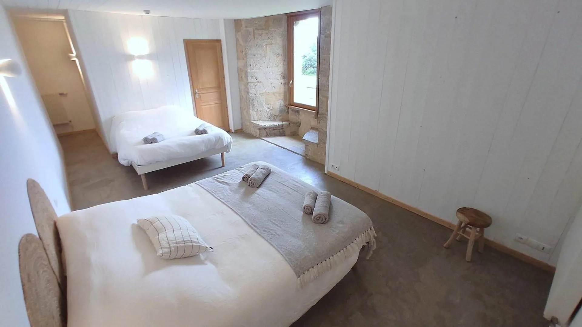 Abbaye Saint Gilbert Bed & Breakfast Saint-Didier-la-Foret