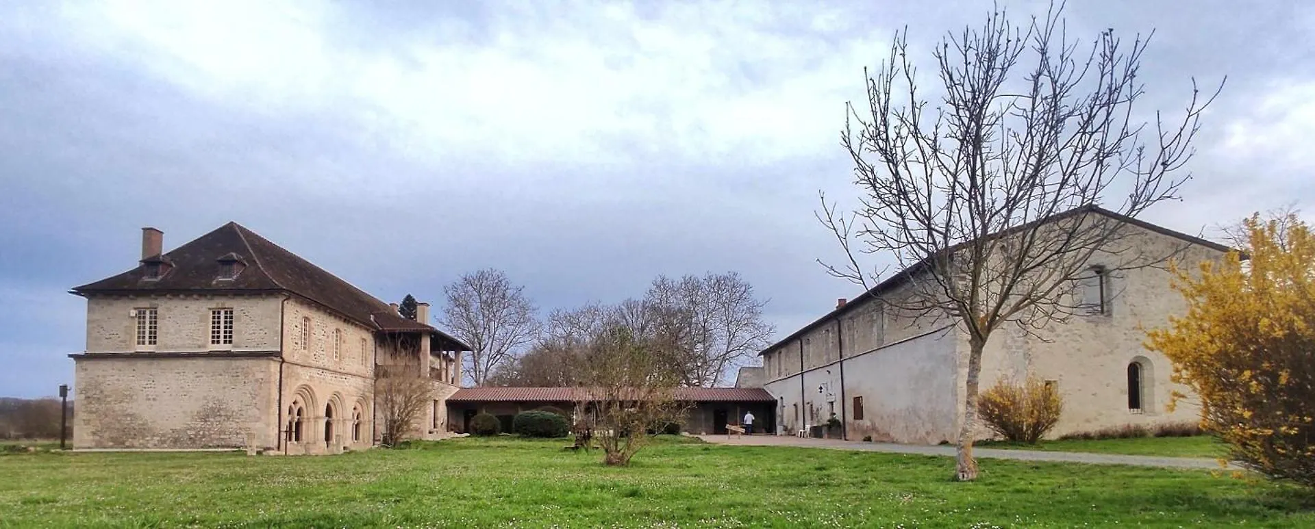 Abbaye Saint Gilbert Bed & Breakfast  Saint-Didier-la-Foret