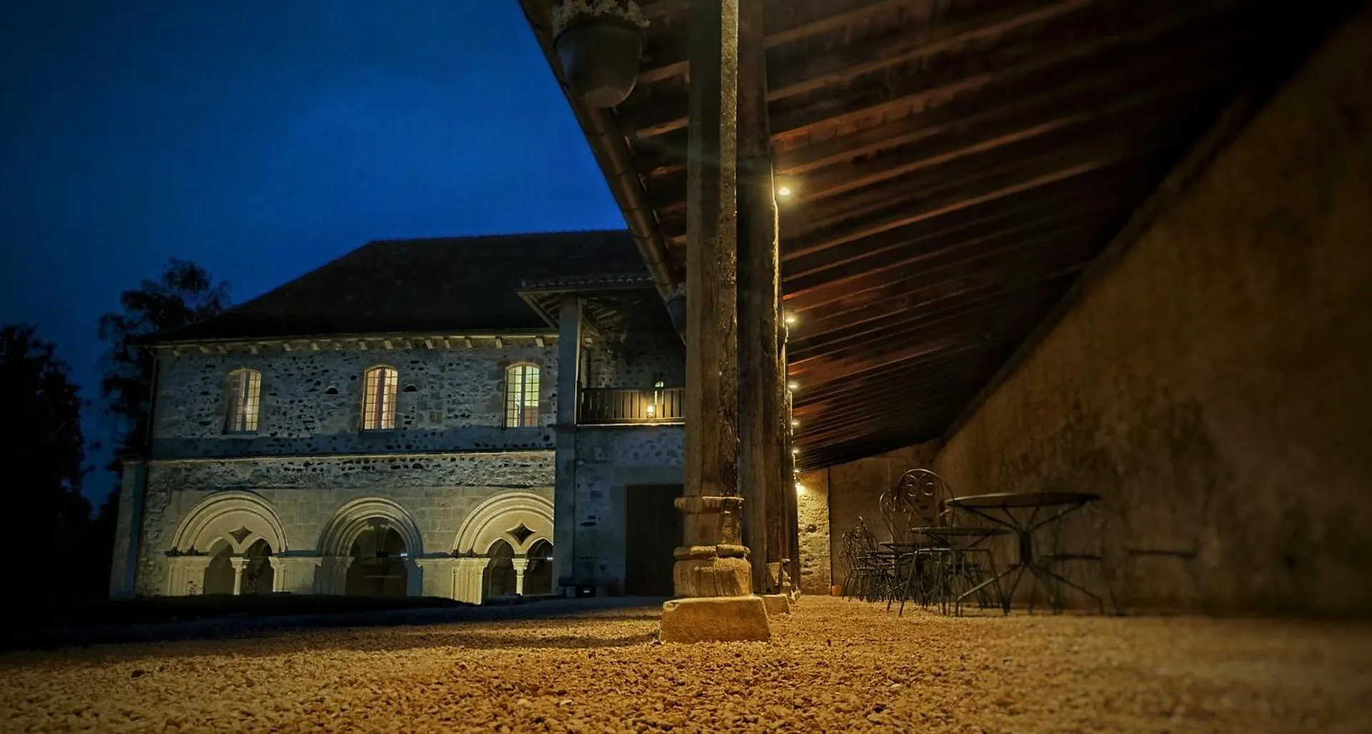 Abbaye Saint Gilbert Bed & Breakfast 3*, Saint-Didier-la-Foret