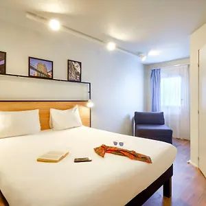 Ibis Centre Gare Hotel Lorient